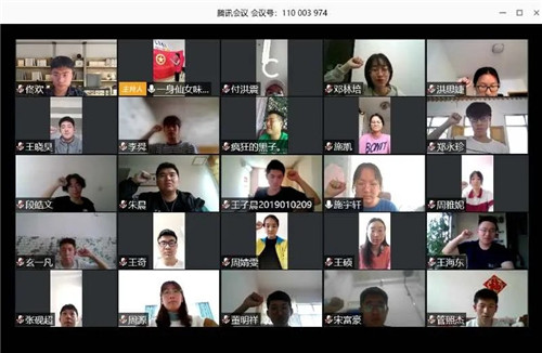 军犬麦克斯 视频缩略图