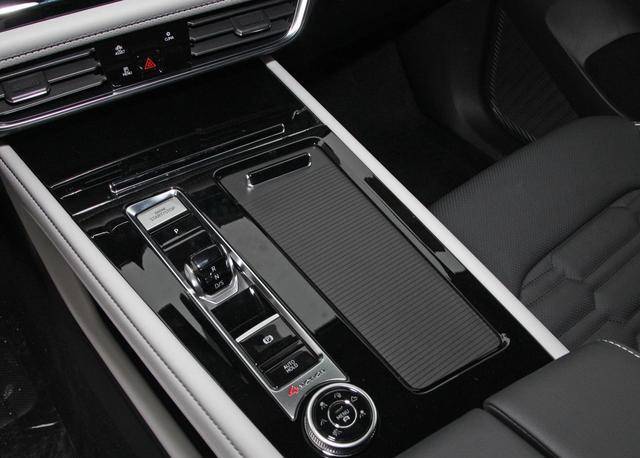 借口公司 Alibi.com 视频缩略图