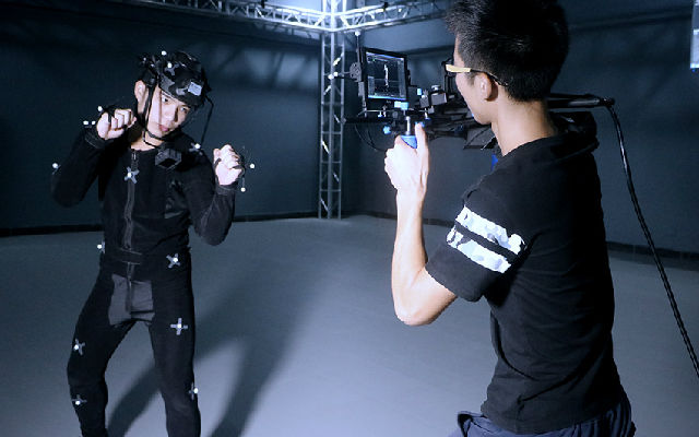 低城 视频缩略图