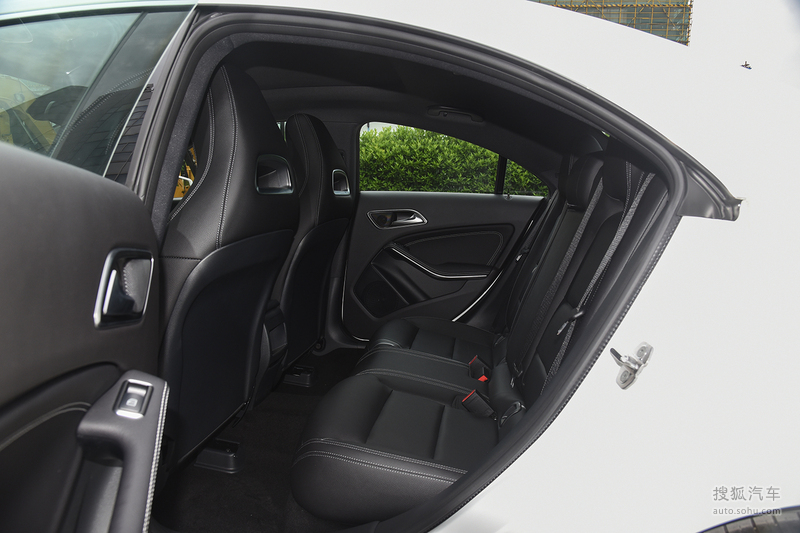 侵入者 视频海报