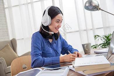 保持通话 保持通話 视频海报