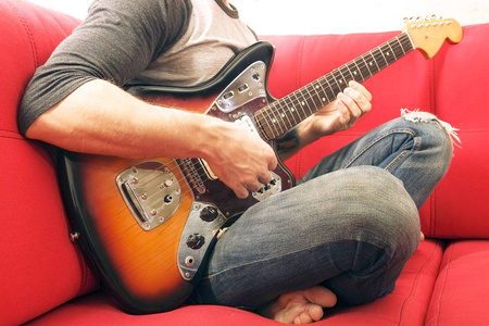 保卫战队之出动喇！朋友！ 视频缩略图