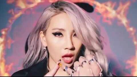 冰下的鱼 视频缩略图