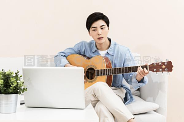 任务迷走72小时 视频缩略图