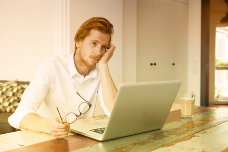 兄弟契约 视频缩略图