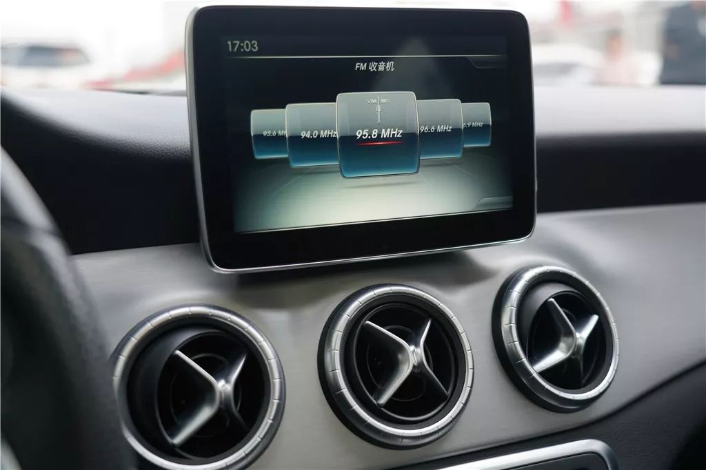 催眠大师 视频缩略图