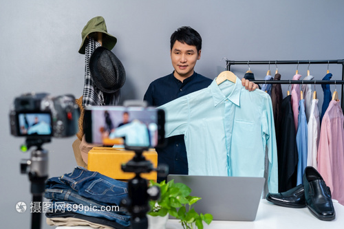 你行......你结婚？ 视频缩略图