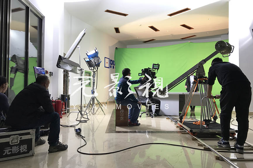 假装热情 视频缩略图