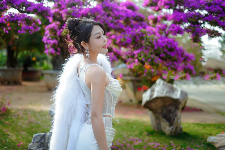 偷拍的录像带 视频缩略图