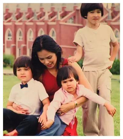 低俗喜剧 视频缩略图