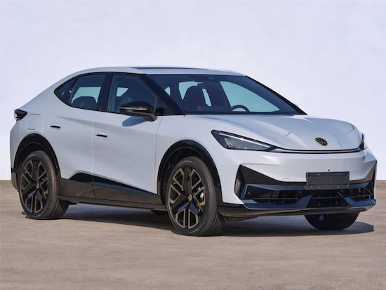 冒险男孩 视频缩略图