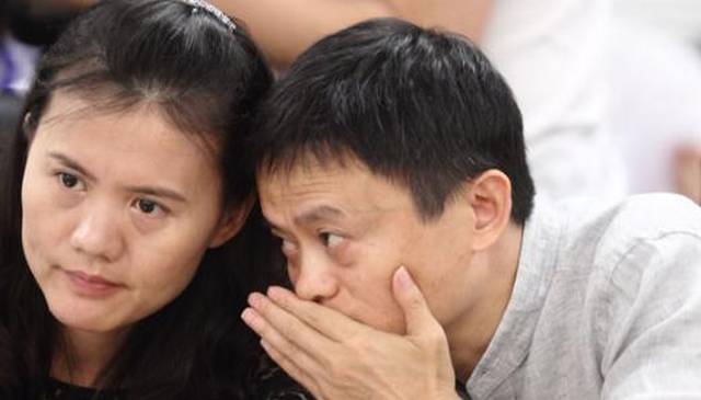 地狱男爵2：黄金军团 视频缩略图