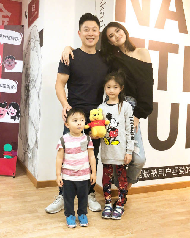 伊比利亚的派对 视频缩略图