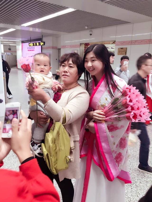 假日劫 视频缩略图