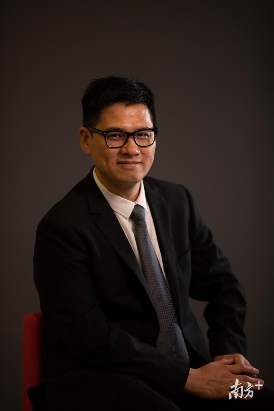 你的全部 视频海报