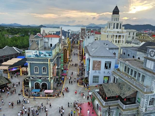 你本应离开 视频缩略图