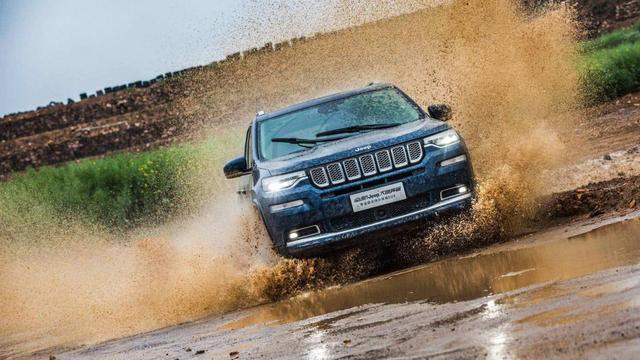 佩剑将军 视频缩略图