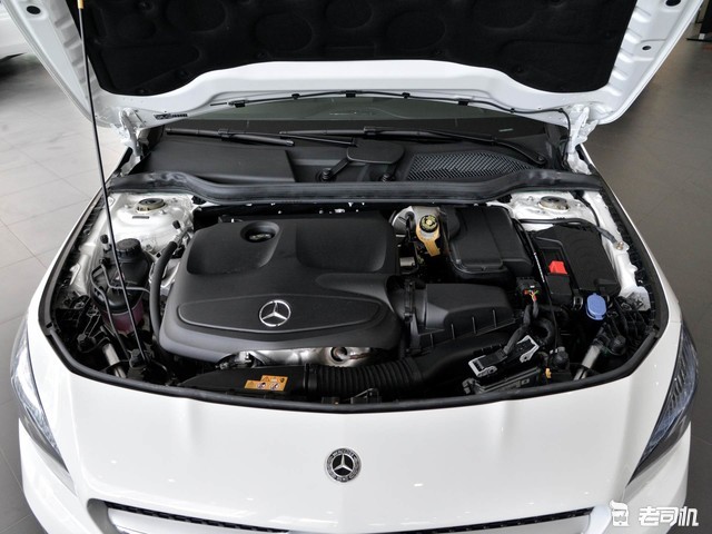 史酷比和狂热摔跤：飙车者之咒 视频缩略图