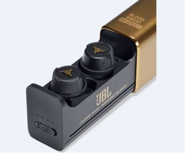 代课教师 视频缩略图