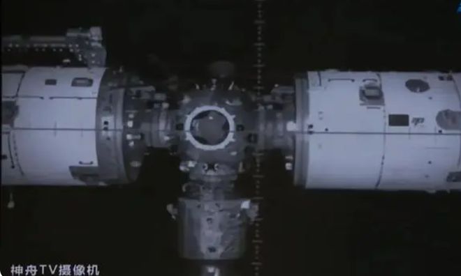 今天也是女演员 视频主图