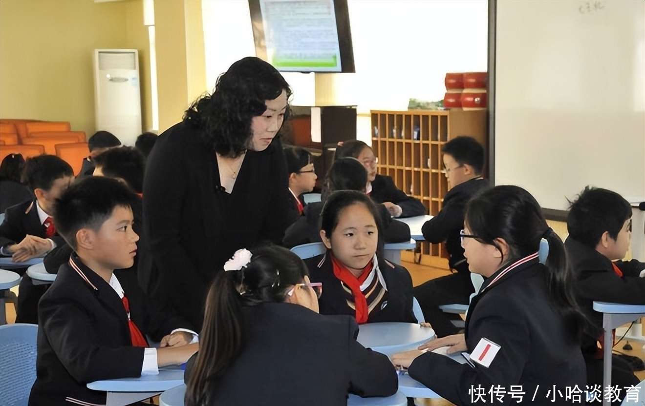 他的三个女儿 视频缩略图