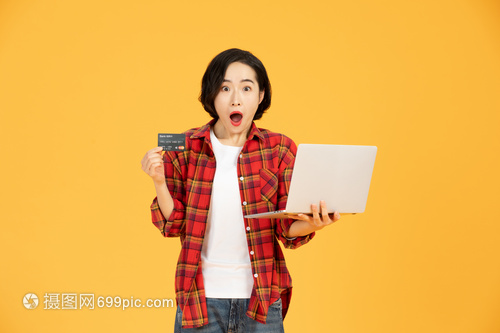 假装热情 视频海报