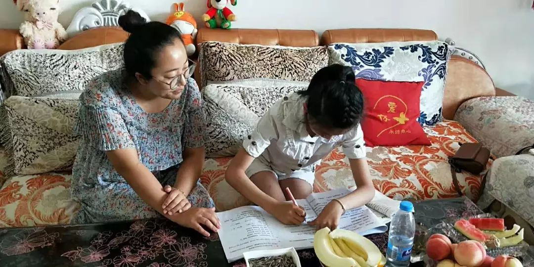 优雅的世界（下部） 视频海报