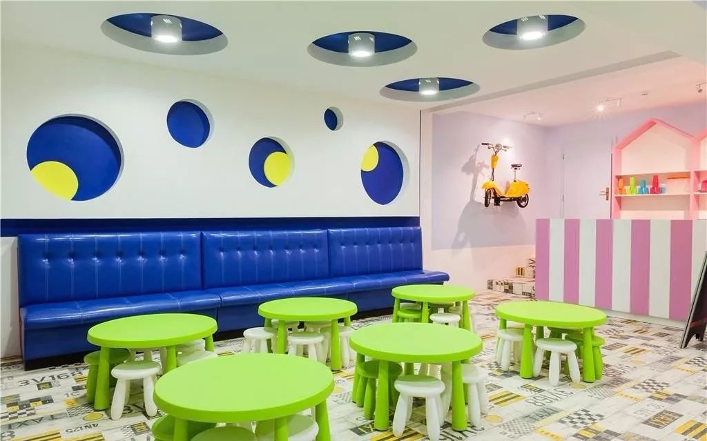 偷拍的录像带 视频缩略图