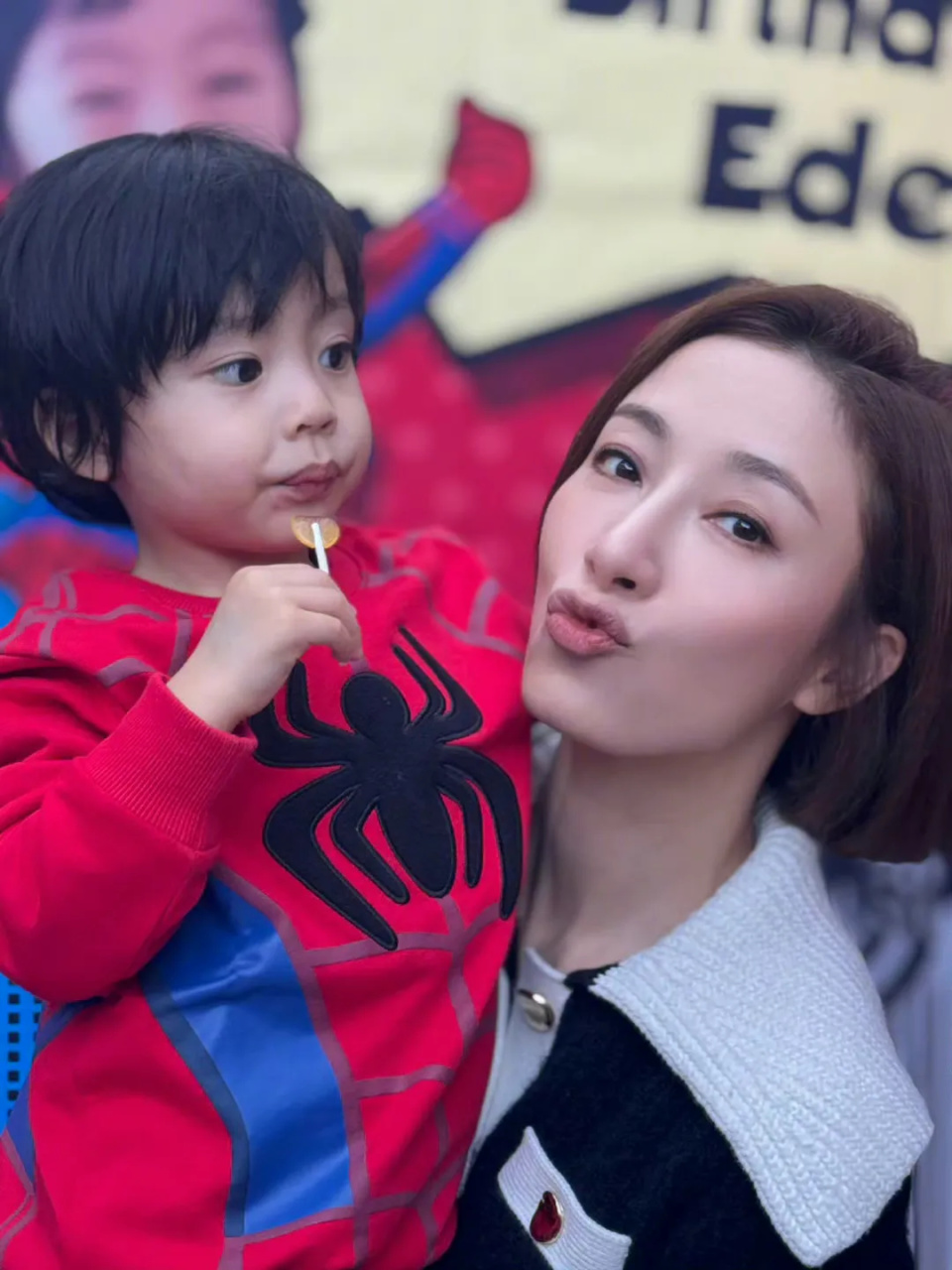 作家的洞穴 视频海报