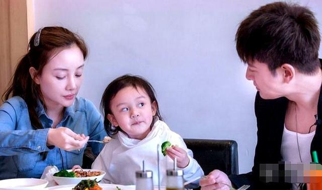 夜幕女王 视频缩略图