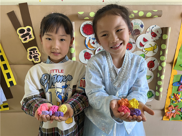 假面骑士联手出击驰骑与铠武电影大战全力出击 视频缩略图