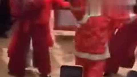 傻哥的逆袭 视频缩略图