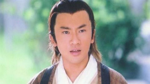 偷穿高跟鞋 视频缩略图