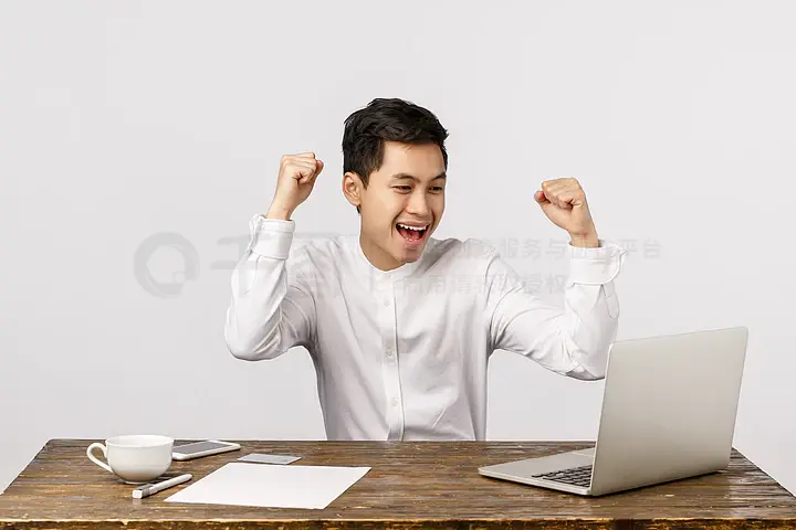 傻哥的逆袭 视频缩略图